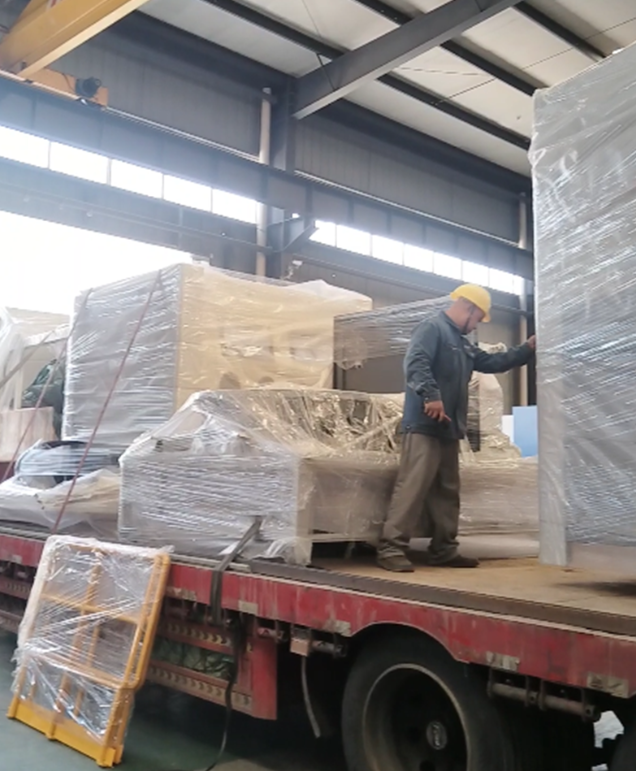 乌鲁木齐喷砂机软管易破损？选择与保养技巧